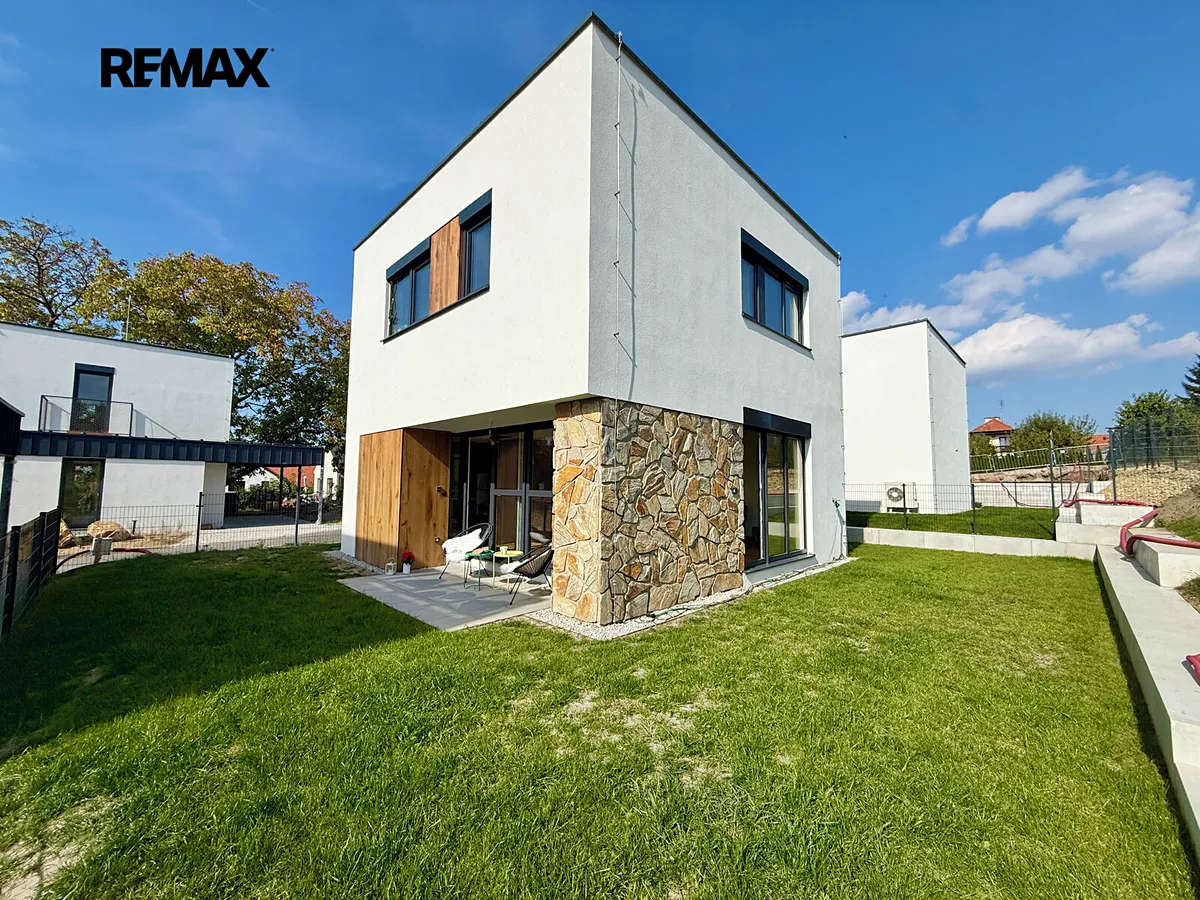 Prodej rodinného domu 95 m², pozemek 432 m²